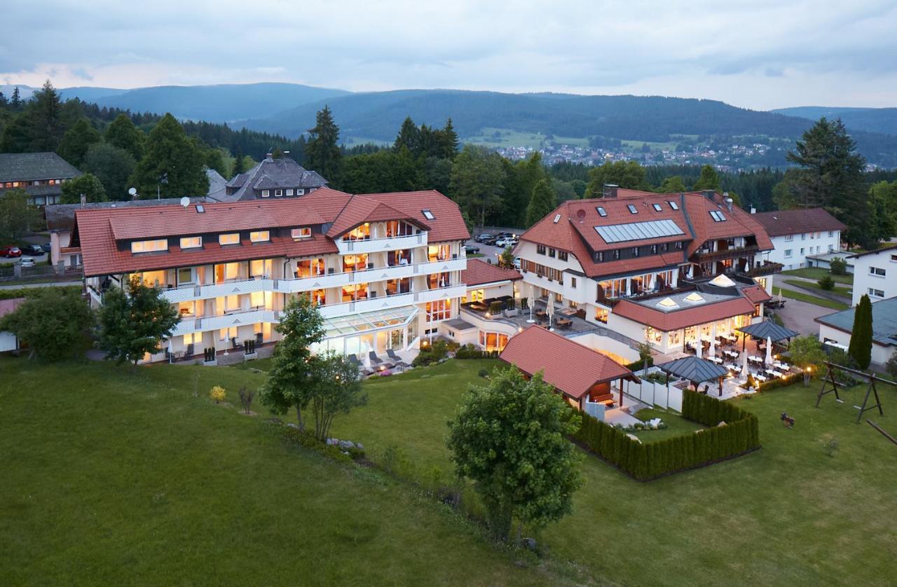 Wander- & Wellnesshotel Naegele Хёхеншванд Экстерьер фото