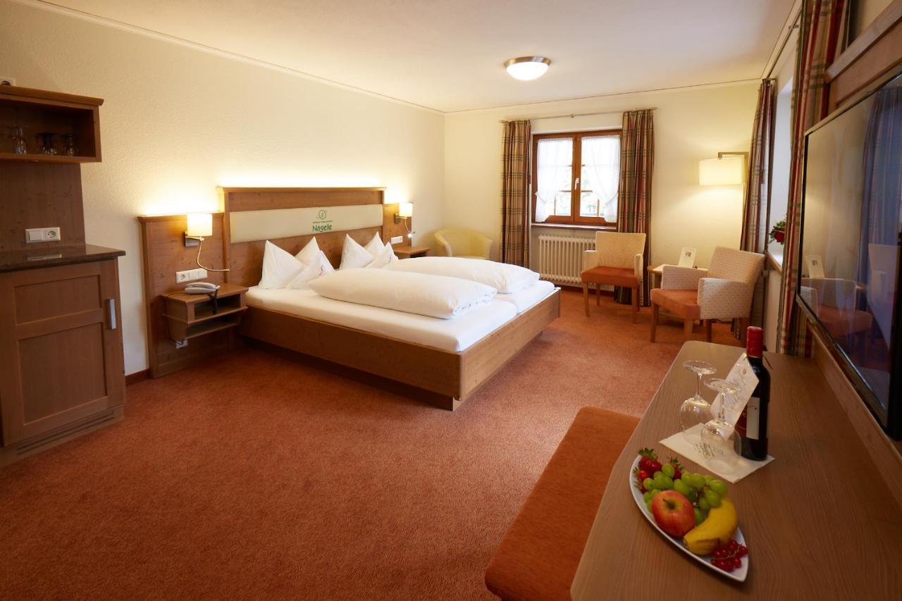 Wander- & Wellnesshotel Naegele Хёхеншванд Экстерьер фото