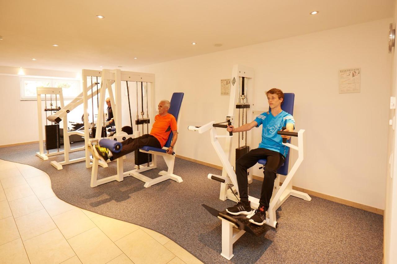 Wander- & Wellnesshotel Naegele Хёхеншванд Экстерьер фото